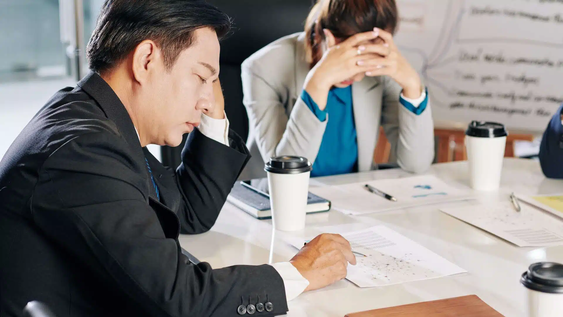 Crises in Business